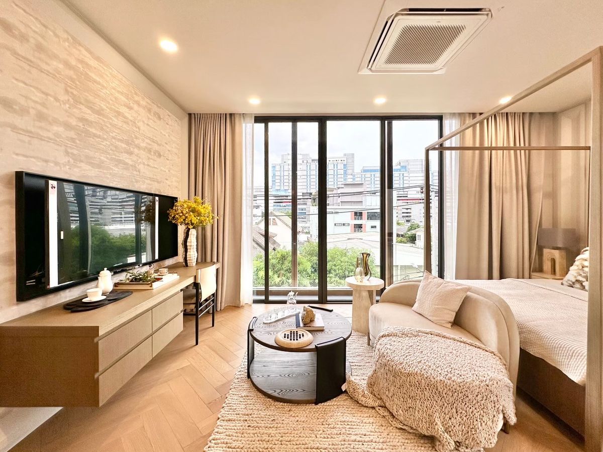 For SaleLadprao, Central Ladprao : ✨ Rare Collection 📞 092-690-5445 Mayfield Lane Ratchada–Ladprao Luxury homes in the Prime location, only 11 units! Starting from just 38.5–50 MB.*