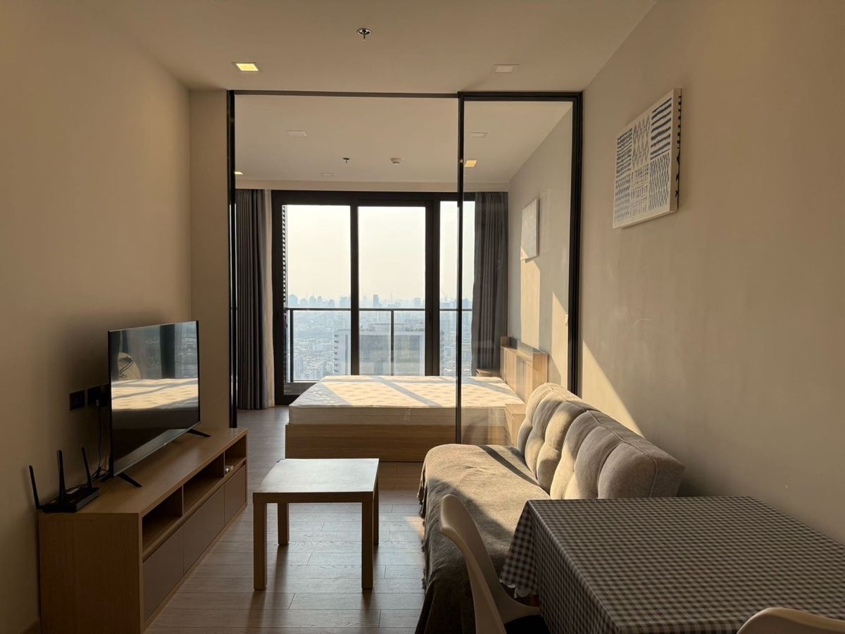 ให้เช่าคอนโดพระราม 9 เพชรบุรีตัดใหม่ RCA : หนึ่ง 9 ห้าคอนโด 36SQM