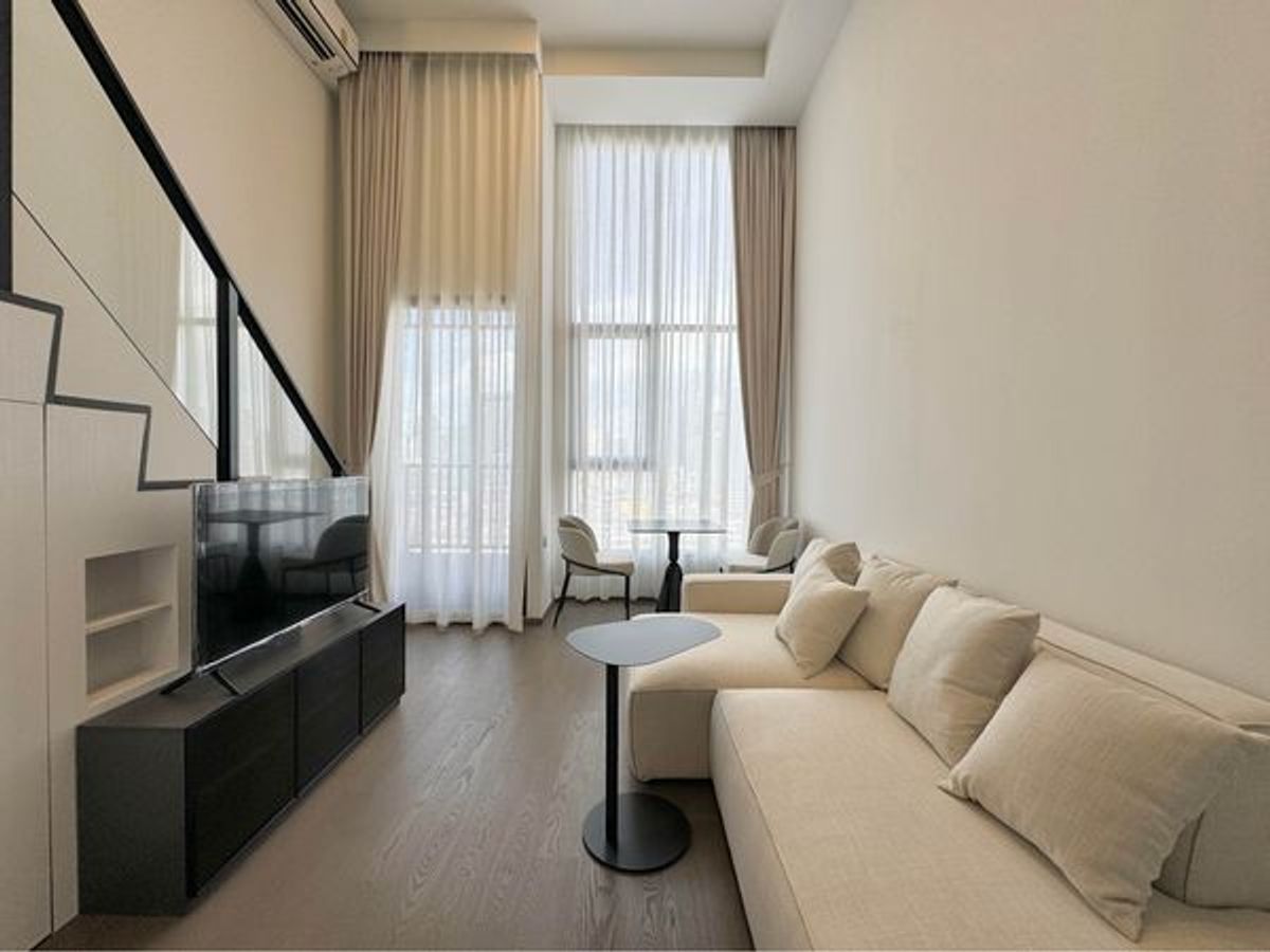 For SaleCondoSiam Paragon ,Chulalongkorn,Samyan : Park Origin Chula Samyan【𝐒𝐄𝐋𝐋 & 𝐑𝐄𝐍𝐓】🔥Modern luxe room with a beautiful dark tone, full furnishings, and a complete design🔥  Contact Line ID: @hacondo