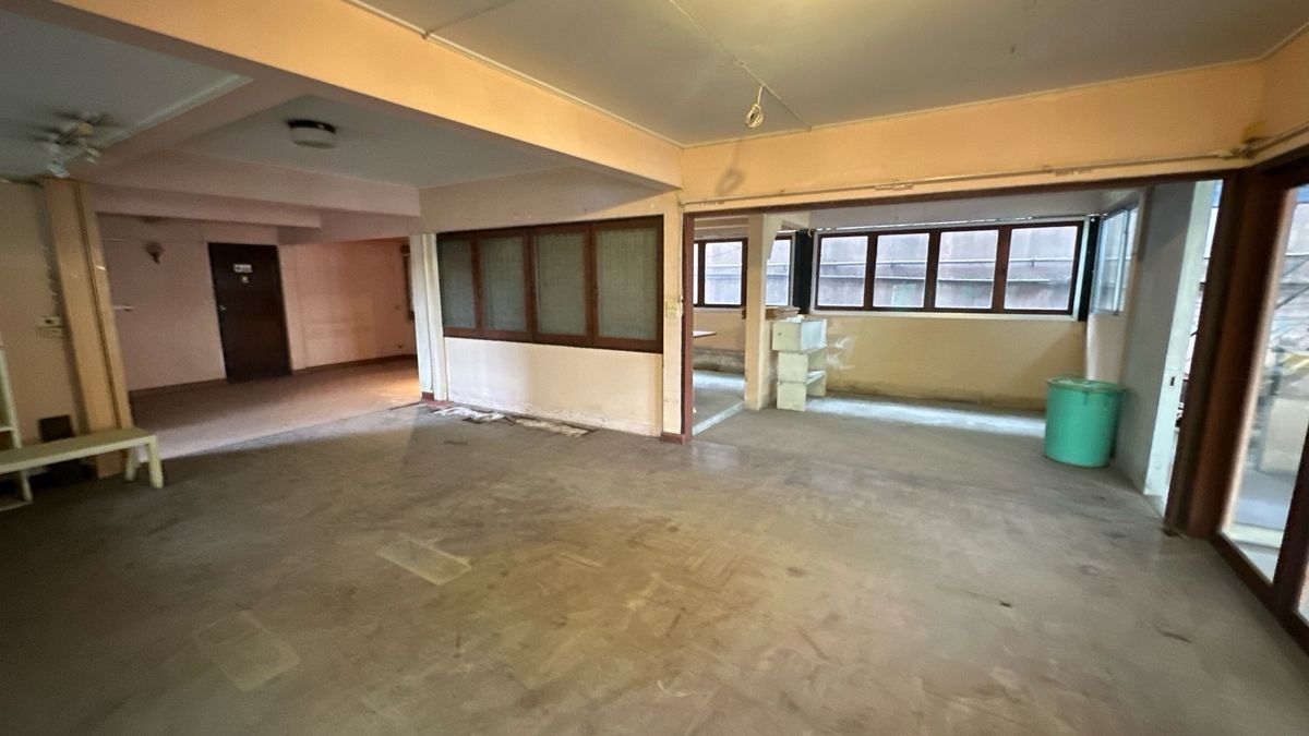 For SaleLandSukhumvit, Asoke, Thonglor : Prime Land for Sale – Thonglor Area
✨ Perfect for Private Residence or Luxury Development