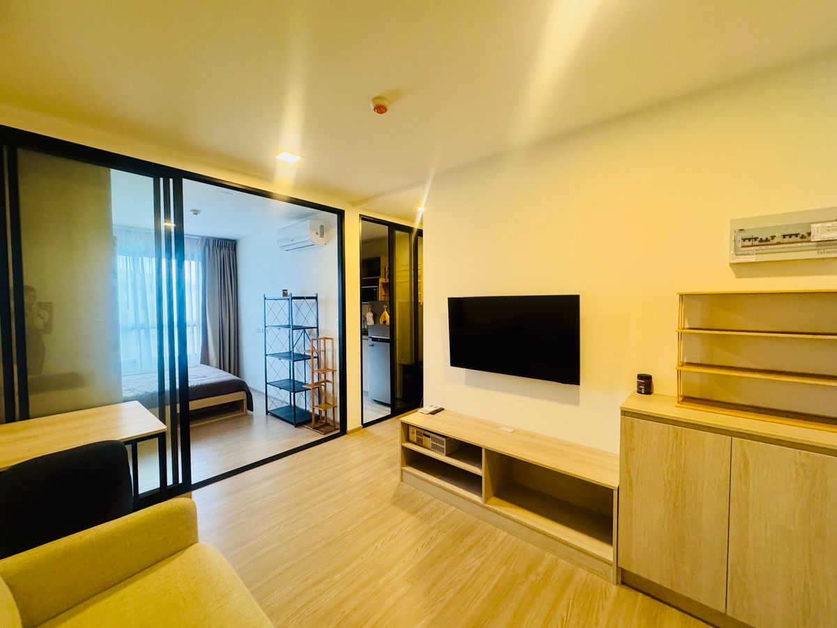 For RentCondoPhuket : New condo project Rental atmosphere 🌳 rent!  1 bedroom, location with green space around the project