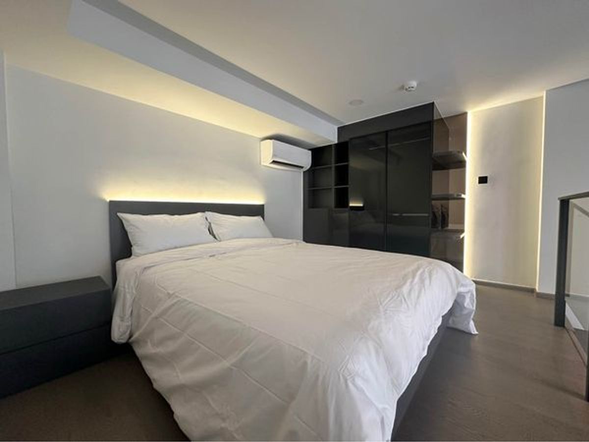 For SaleCondoSiam Paragon ,Chulalongkorn,Samyan : Park Origin Chula Samyan【𝐒𝐄𝐋𝐋 & 𝐑𝐄𝐍𝐓】🔥Modern luxe room with a beautiful dark tone, full furnishings, and a complete design🔥  Contact Line ID: @hacondo
