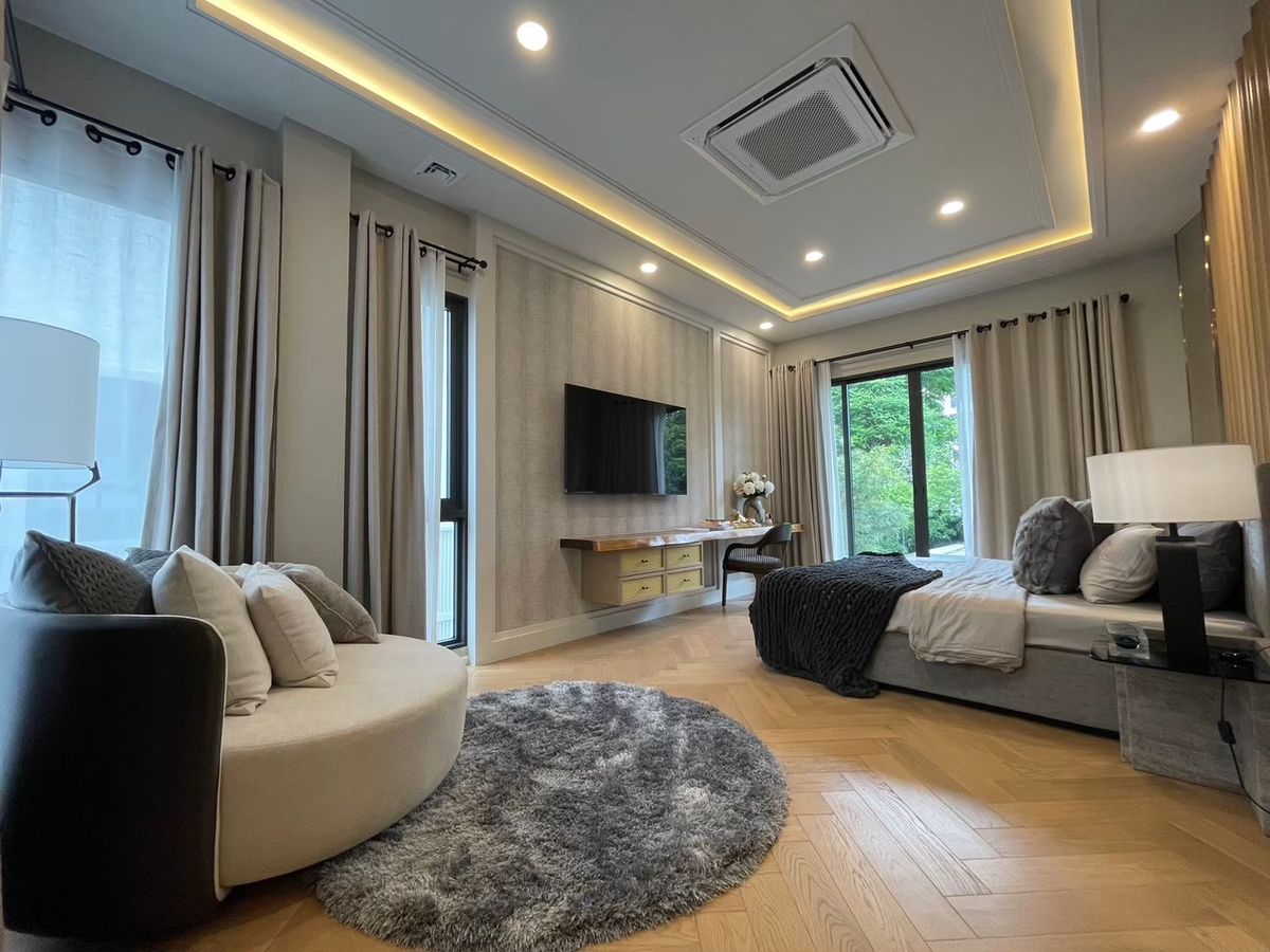 For SaleLadprao, Central Ladprao : ✨ Rare Collection 📞 092-690-5445 Mayfield Lane Ratchada–Ladprao Luxury homes in the Prime location, only 11 units! Starting from just 38.5–50 MB.*