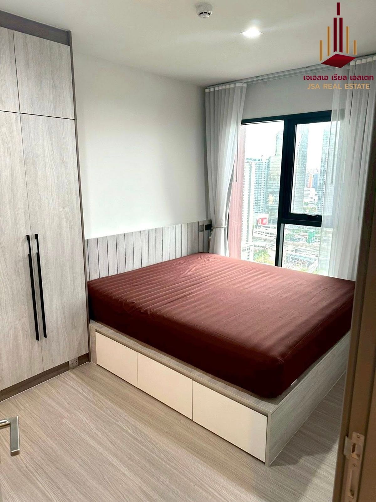 For SaleCondoRama9, Petchburi, RCA : ✨ For Sale: Life Asoke Hype Rama 9 Condo ✨ 💰 Only 6,250,000 THB