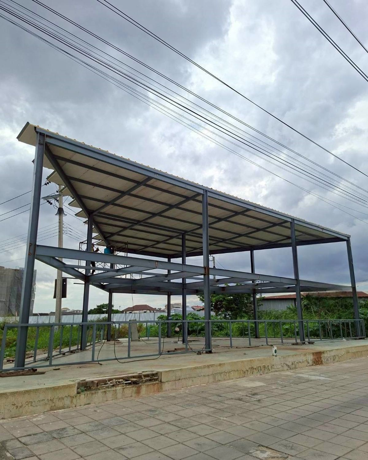 For RentWarehousePattanakan, Srinakarin : Rent a beautiful 2 -story area next to the new development road. Suitable for business (N.1868)