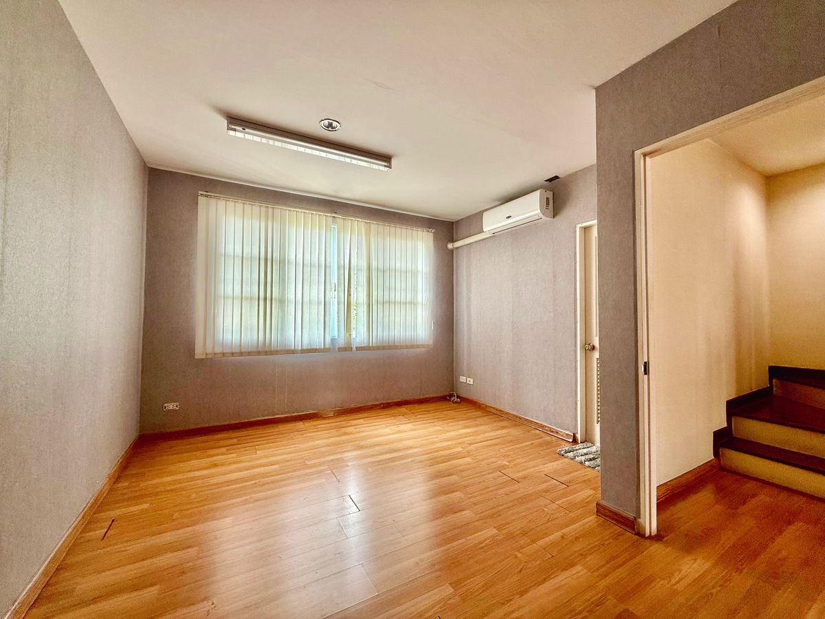 For SaleTownhomePattanakan, Srinakarin : Townhouse for sale, Worodom Place, opposite Seacon Square, Srinakarin