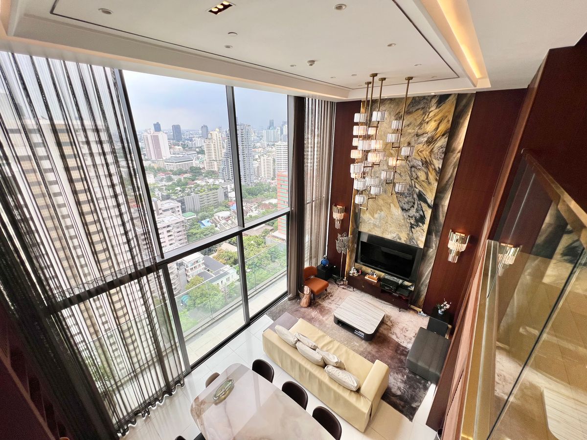 ขายคอนโดสุขุมวิท อโศก ทองหล่อ : ⭐️ ขาย Vittorio Sukhumvit 39, 3 ห้องนอน 325 ตร.ม. ชั้นสูง, ใกล้ BTS Phrom Phong
