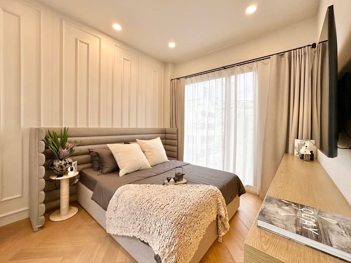 For SaleLadprao, Central Ladprao : ✨ Rare Collection 📞 092-690-5445 Mayfield Lane Ratchada–Ladprao Luxury homes in the Prime location, only 11 units! Starting from just 38.5–50 MB.*