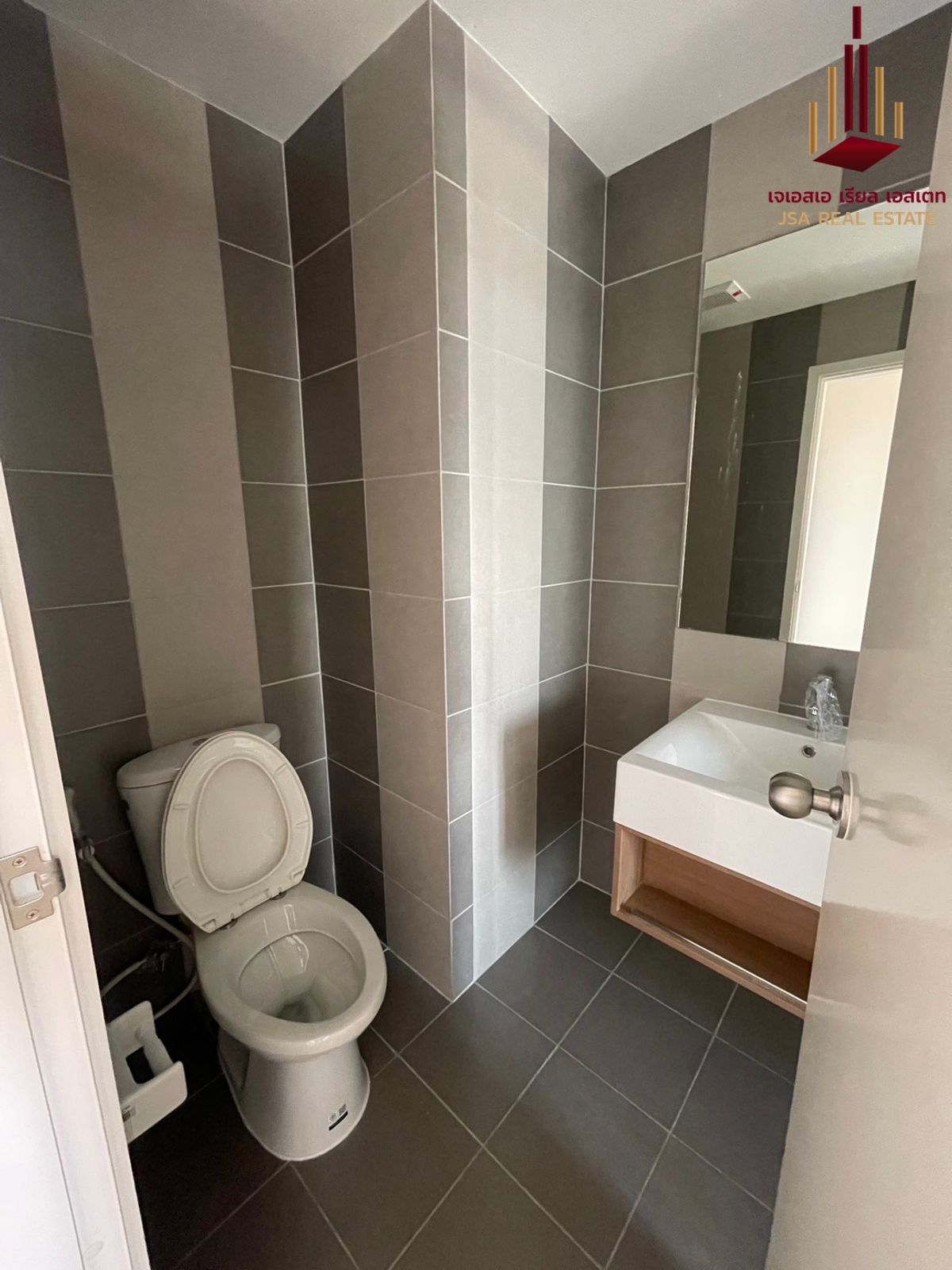 ให้เช่าคอนโดวงเวียนใหญ่ เจริญนคร : ✨ For Rent: Motif Condo Sathorn - Wongwianyai Condo ✨  💰 Only 18,000 THB/month