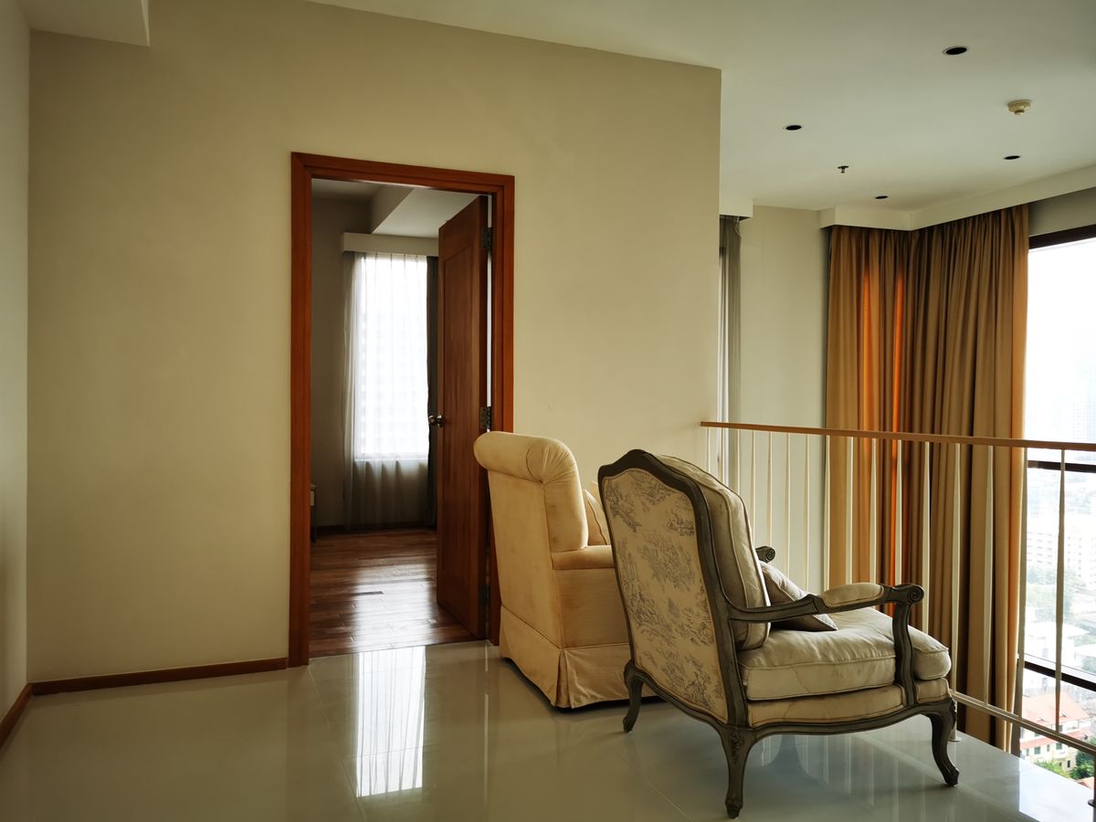 ขายคอนโดสุขุมวิท อโศก ทองหล่อ : ขายคอนโด ดิ เอ็มโพริโอ เพลส สุขุมวิท 24 - The Emporio Place Sukhumvit 24