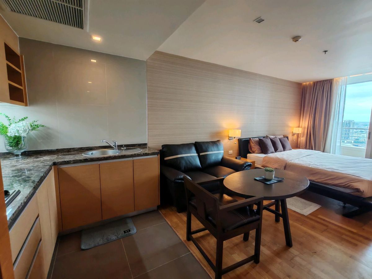 ให้เช่าคอนโดสาทร นราธิวาส : Sathorn prime
NEAR BTS S3 