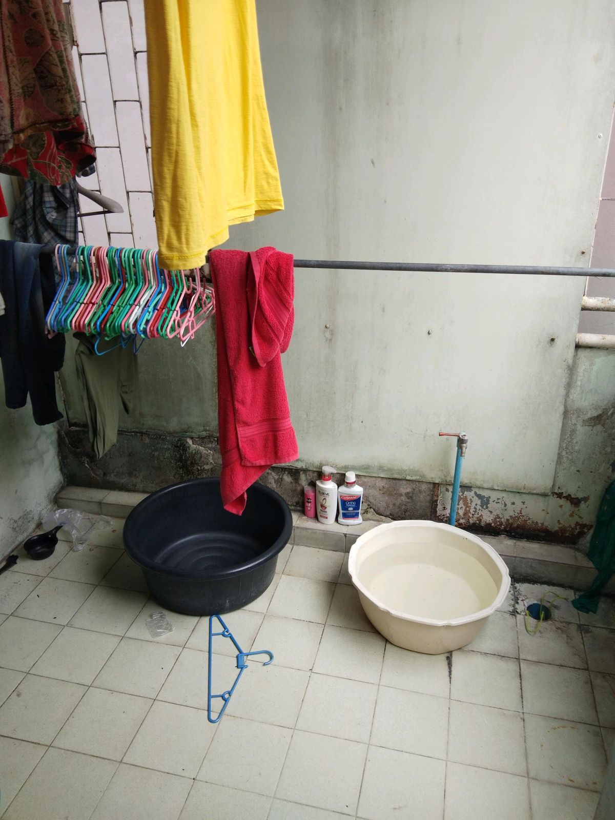 ขายอาคารพาณิชย์สาทร นราธิวาส : ขายด่วนอ.พาณิชย์ 2.75ชั้นซเซ็นต์หลุยส์ 8..0ลบ