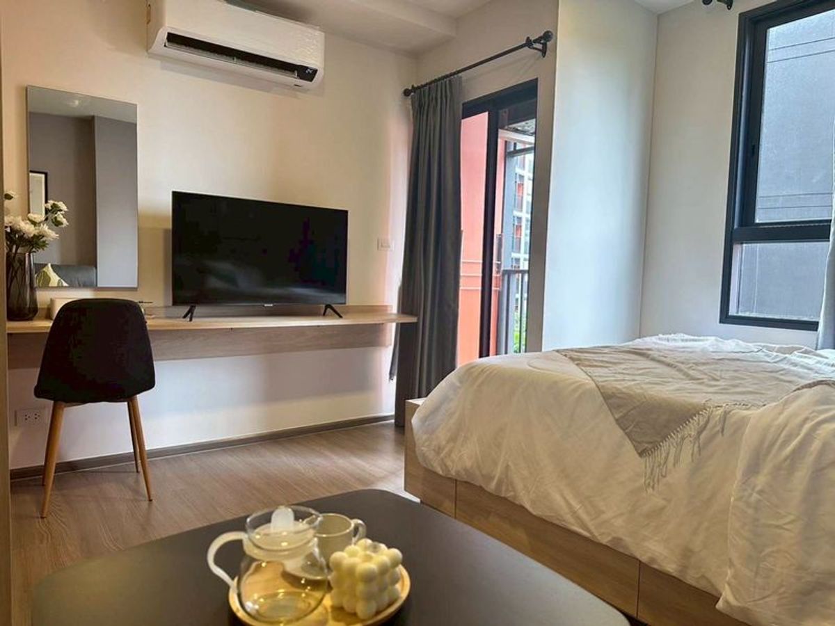 For RentCondoBangna, Bearing, Lasalle : Condo for rent, The Muve Bangna Fully Furnished, 24 square meters, 4th floor, near Bangna-Trat Road, Studio Room, Soi Premruethai, Bang Kaew Subdistrict, Bang Phli District, Samut Prakan Province.