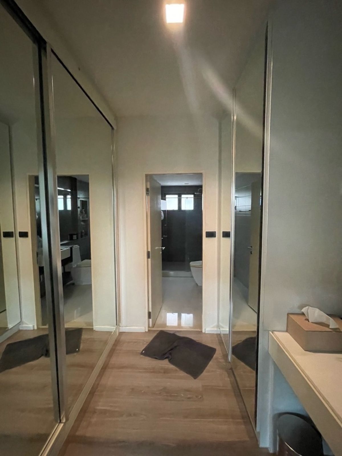 For SaleTownhomeKasetsart, Ratchayothin : House for sale in the middle of the city, Ratchayothin, behind the edge of the beginning of the project, additions. Built-in, fully furnished, ready to move in  Private, close to the BTS, near Central Ladprao. Near Major Ratchayothin