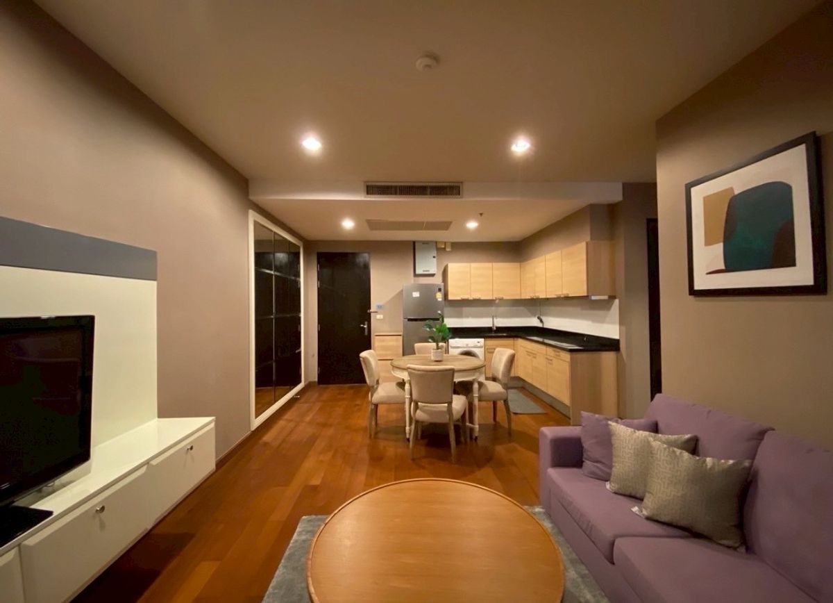 ขายคอนโดวิทยุ ชิดลม หลังสวน : 📌ขายด่วน!!! คอนโด The Address Chidlom ขนาด 2 ห้องนอน 2 ห้องน้ำ 81 ตร.ม. ราคา 11.5 ลบ. ห้องสวย แต่งครบ พร้อมอยู่ ขายราคาต่ำกว่าตลาด! ใจกลางชิดลม ทำเลสุดคุ้ม Call : 088-753-2858 ปราย