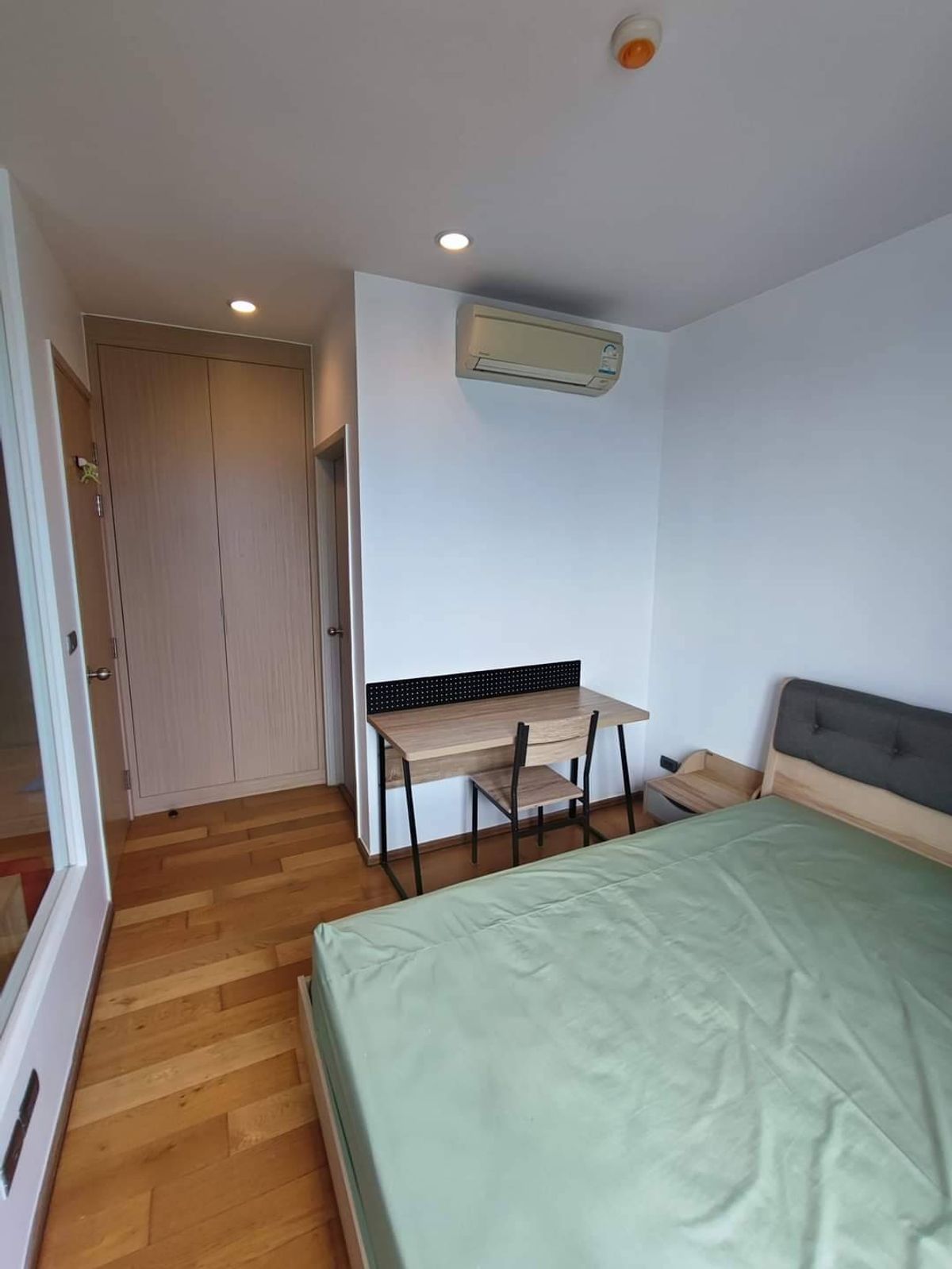 ให้เช่าคอนโดวงเวียนใหญ่ เจริญนคร : 💥ST-1454💥ว่าง ให้ เช่า ฟิวส์ สาทร - ตากสิน  👉แอดไลน์ @cozycondo 