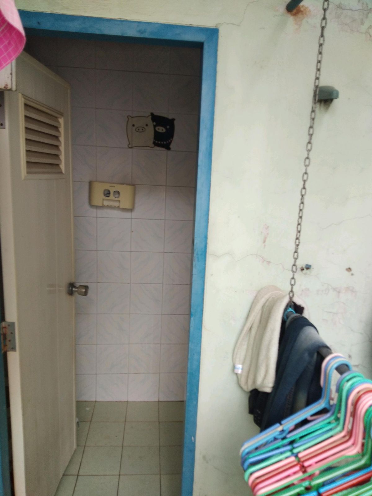 ขายอาคารพาณิชย์สาทร นราธิวาส : ขายด่วนอ.พาณิชย์ 2.75ชั้นซเซ็นต์หลุยส์ 8..0ลบ