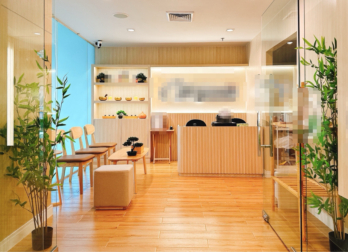 For LeaseholdHotel&Apartment BusinessSilom, Saladaeng, Bangrak : ✨ Urgent! Sell/premium spa Ready to operate Golden location in Silom area - only 45,000/month rental, ready to open immediately ✨
