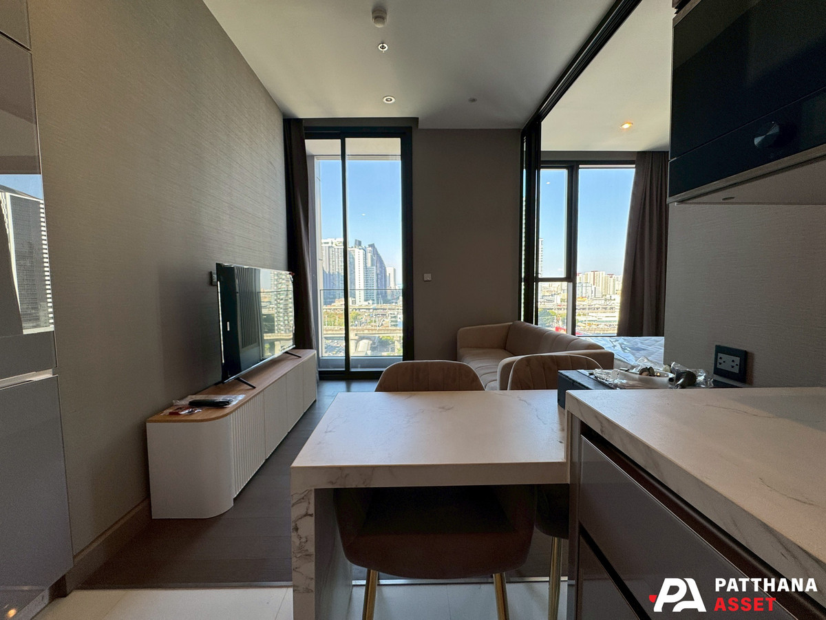 ให้เช่าคอนโดพระราม 9 เพชรบุรีตัดใหม่ RCA : The Esse Singha Complex – ให้เช่า 1 ห้องนอน ห้องสวย สภาพดี เหมือนใหม่ ติด MRT เพรชบุรี