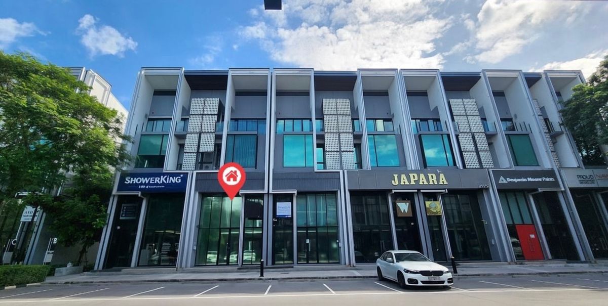 For RentHome OfficeBangna, Bearing, Lasalle : Rent Cascade Bangna Home Office for Rent, on the main road, Bang Na-Trat 5 km. Beautiful, beautiful, suitable for opening the company. Interested in Atline@841QLNR