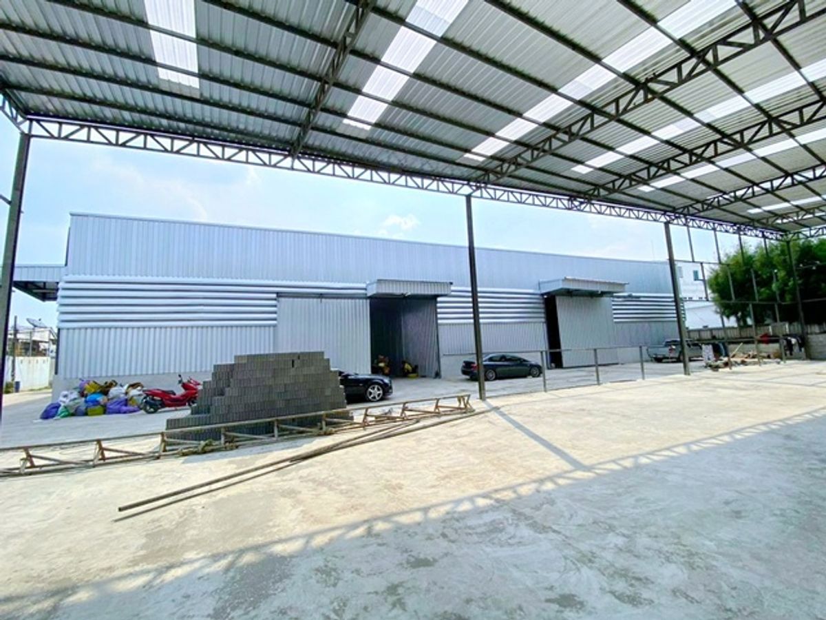 For RentWarehouseYothinpattana,CDC : Phraya Suren 21-31 Fashion 2.4 km. Warehouse office for rent in Minburi area 522 sq.m. 132 sq.wa.