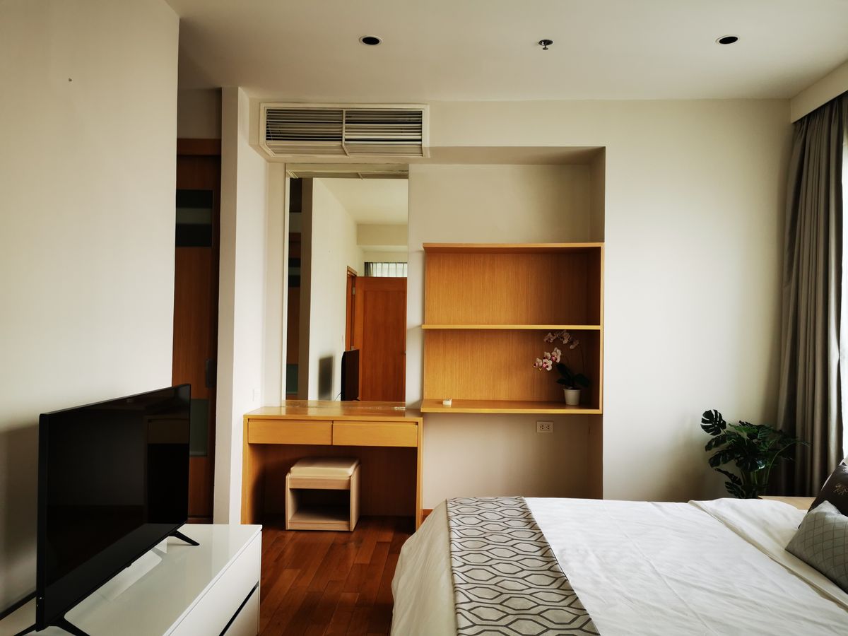 ขายคอนโดสุขุมวิท อโศก ทองหล่อ : ขายคอนโด ดิ เอ็มโพริโอ เพลส สุขุมวิท 24 - The Emporio Place Sukhumvit 24