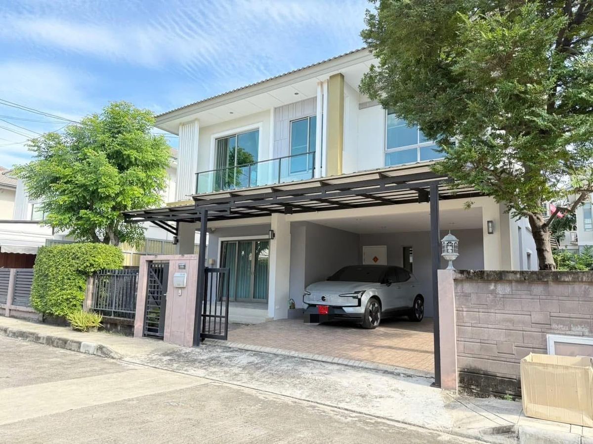 ขายบ้านพัฒนาการ ศรีนครินทร์ : บ้านเดี่ยวตกแต่งพร้อมอยู่ ทำเลพัฒนาการ ใกล้เอกมัย ทองหล่อ