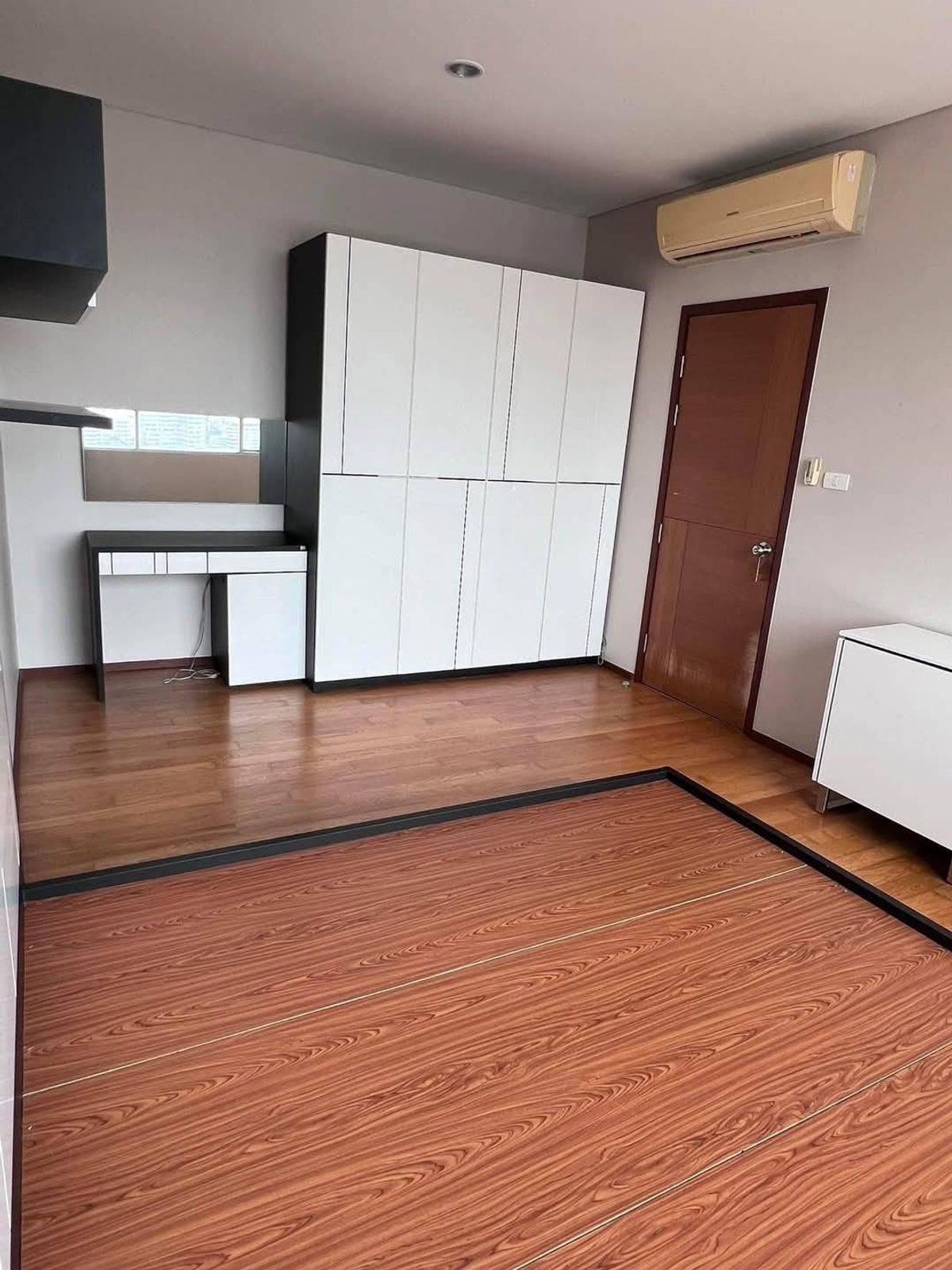 ให้เช่าคอนโดวงเวียนใหญ่ เจริญนคร : 💥ST-6312💥ว่าง ให้ เช่า  วิลล่า สาทร  👉แอดไลน์ @cozycondo 