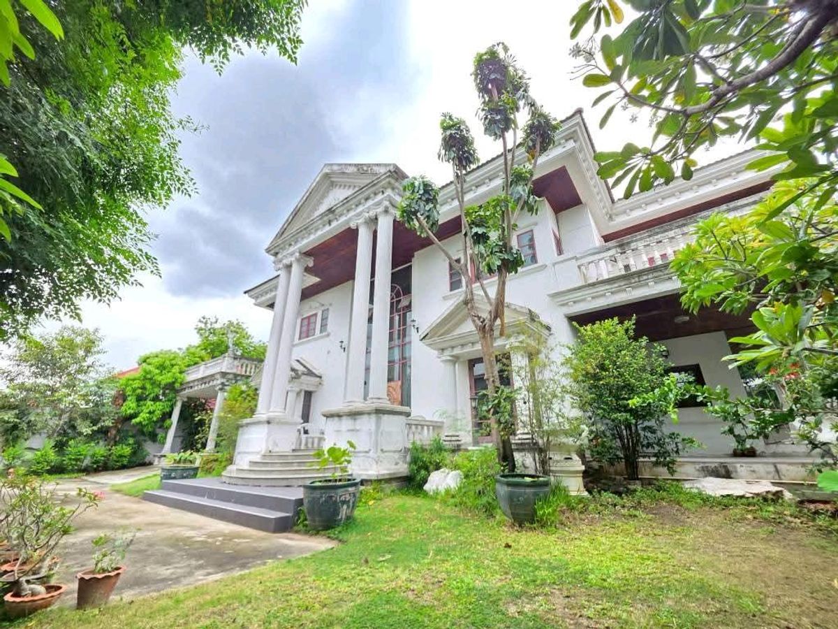 ขายบ้านสุขุมวิท อโศก ทองหล่อ : บ้านเดี่ยวหลังใหญ่ ใจกลางเมือง บรรยกาศสงบ พื้นที่ส่วนตัว