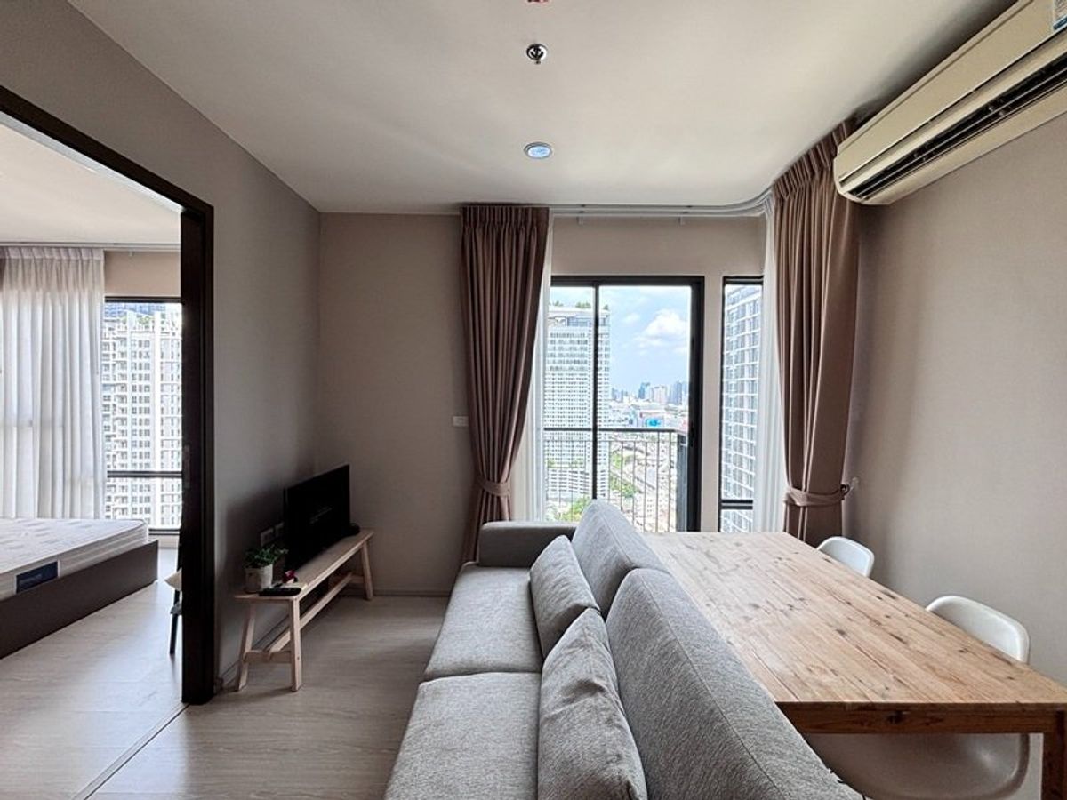 For RentCondoRama9, Petchburi, RCA : 🔥 Hot Deal 2 Bedrooms for Rhythm Asoke 🔥