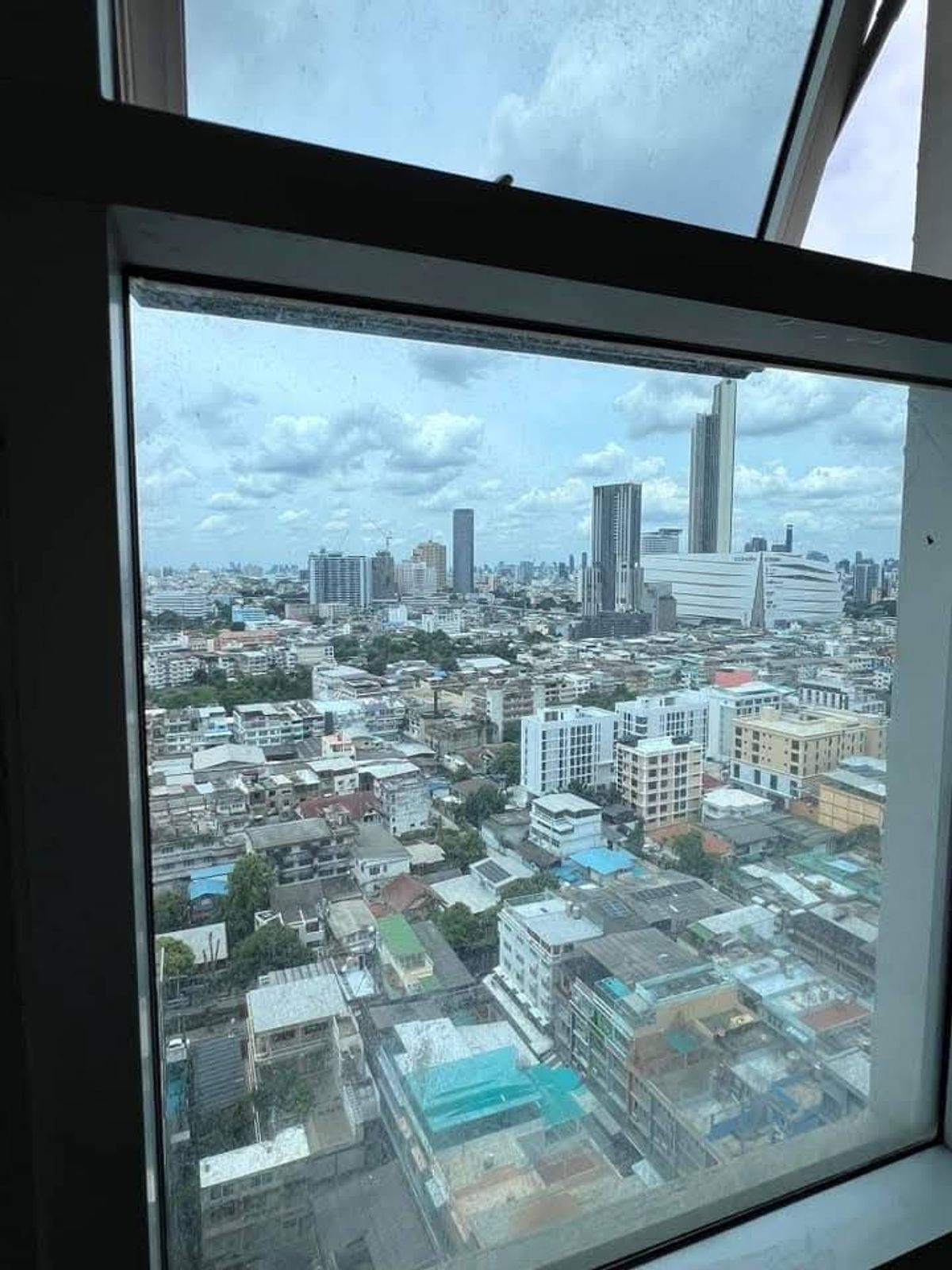 ให้เช่าคอนโดวงเวียนใหญ่ เจริญนคร : 💥ST-6312💥ว่าง ให้ เช่า  วิลล่า สาทร  👉แอดไลน์ @cozycondo 