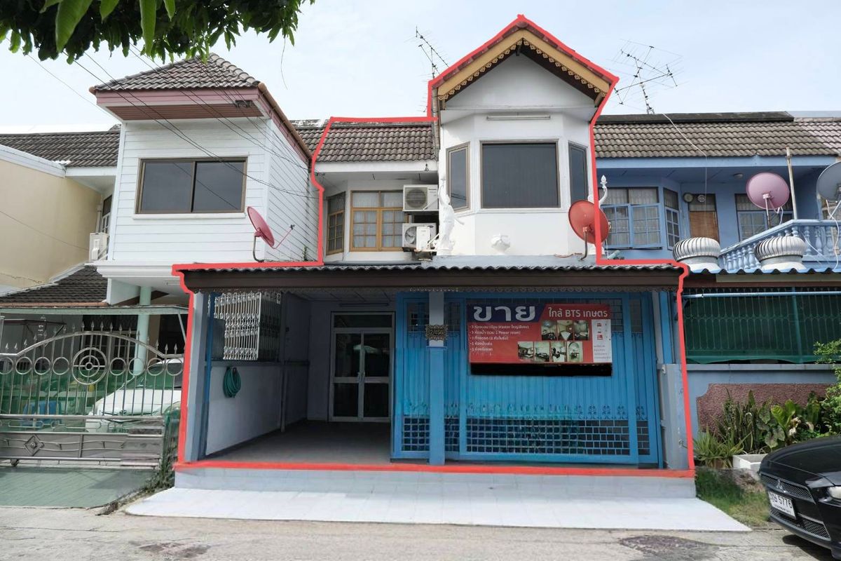 For SaleTownhomeKasetsart, Ratchayothin : Kasetsart University is just the mouth of the alley! Classic beautiful house near Kasetsart University, Yu Charoen Village The whole furniture Completely beautiful