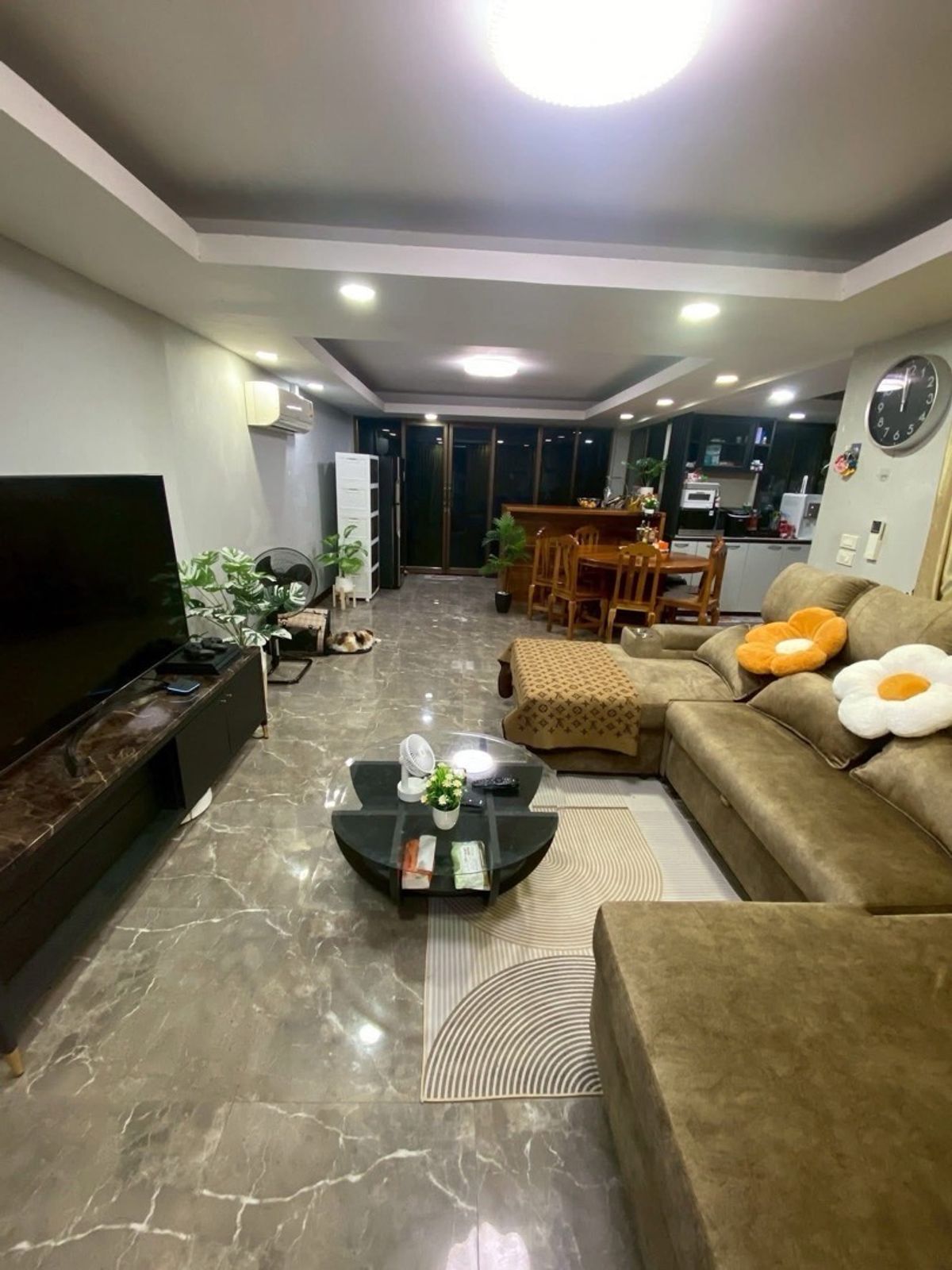 ให้เช่าบ้านรัชดา ห้วยขวาง : 🏡บ้านรัชดาภิเษกซ.3 ให้เช่า  6 ห้อง 2 ห้องน้ำ ใกล้Central rama9 พร้อมอยู่✨
