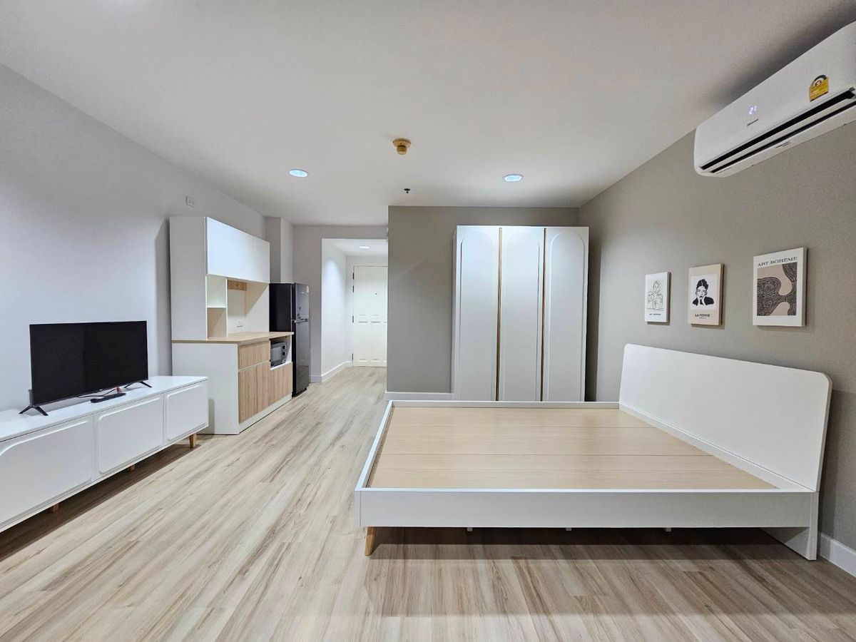 For RentCondoSilom, Saladaeng, Bangrak : 💥CP-2196💥 Silom Park View 👉Line : @cozycondo