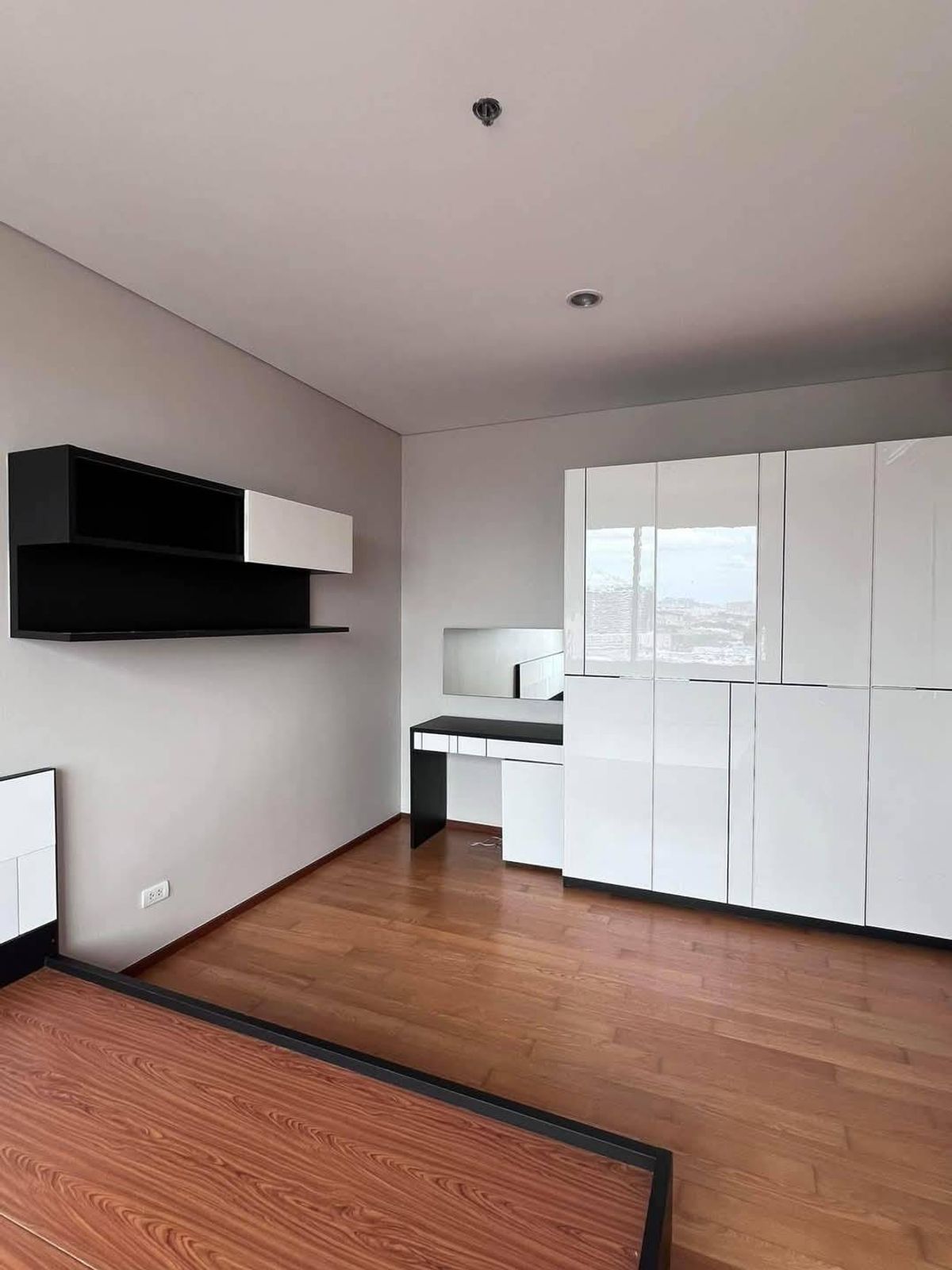 ให้เช่าคอนโดวงเวียนใหญ่ เจริญนคร : 💥ST-6312💥ว่าง ให้ เช่า  วิลล่า สาทร  👉แอดไลน์ @cozycondo 