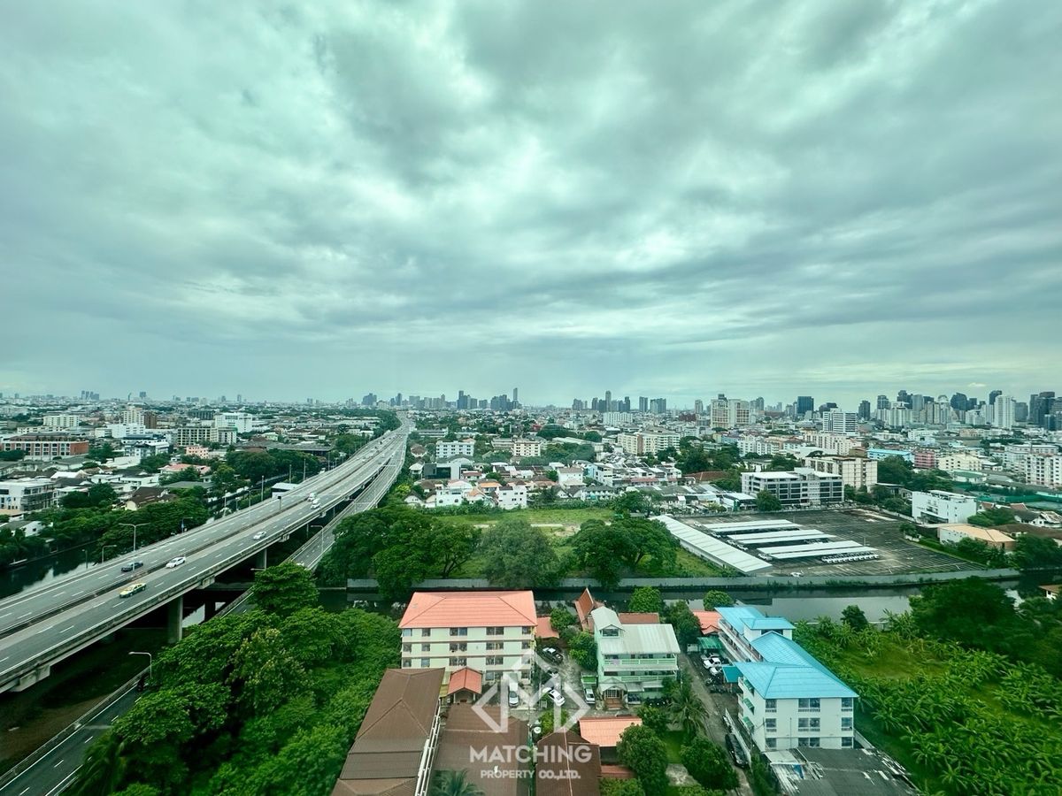 ขายคอนโดพัฒนาการ ศรีนครินทร์ : ขายต่ำกว่าตลาด THE LEAF PATTANAKARN ชั้นสูง วิวสวย 1 ห้องนอน