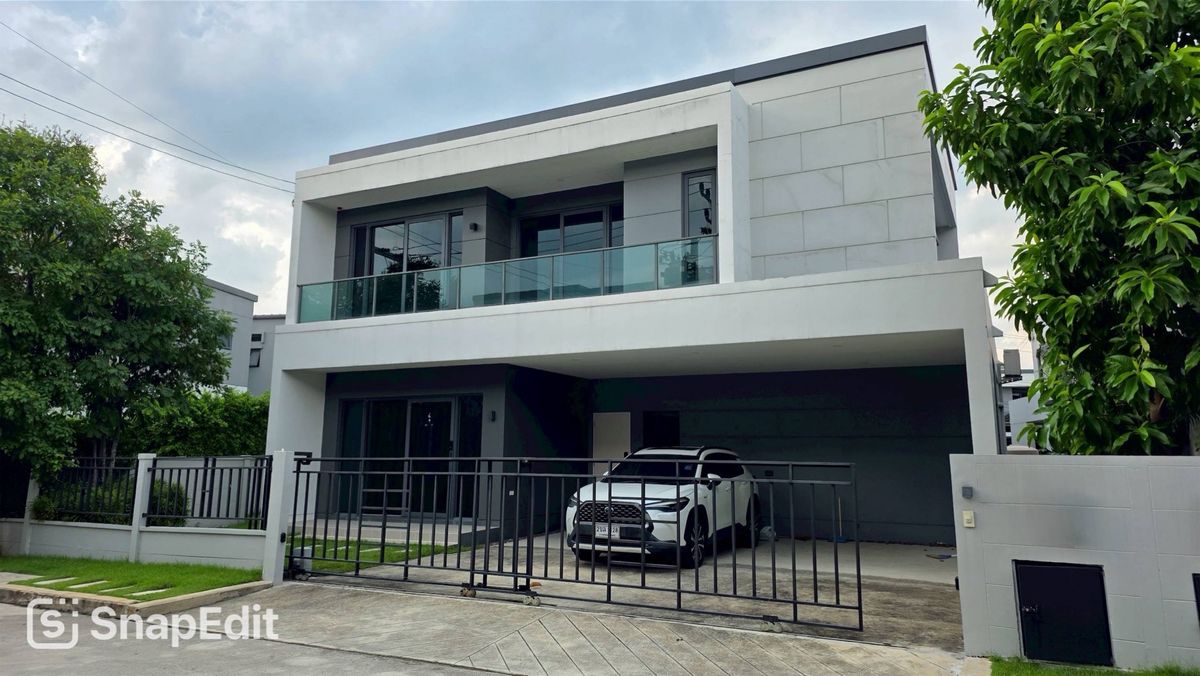 ขายบ้านปทุมธานี รังสิต ธรรมศาสตร์ : ขาย centro ดอนเมือง-เเจ้งวัฒนะ บ้านเดี่ยว เเบบบ้าน Luck 2 ชั้น ขนาดที่ดิน 70.xx ตรว
บ้านใหม่ พื้นที่ใช้สอย 260 ตร.ม. ใกล้สวน ใกล้โรบินสัน ศรีสมาน รรหอวัง ตลาดเซฟวันโก