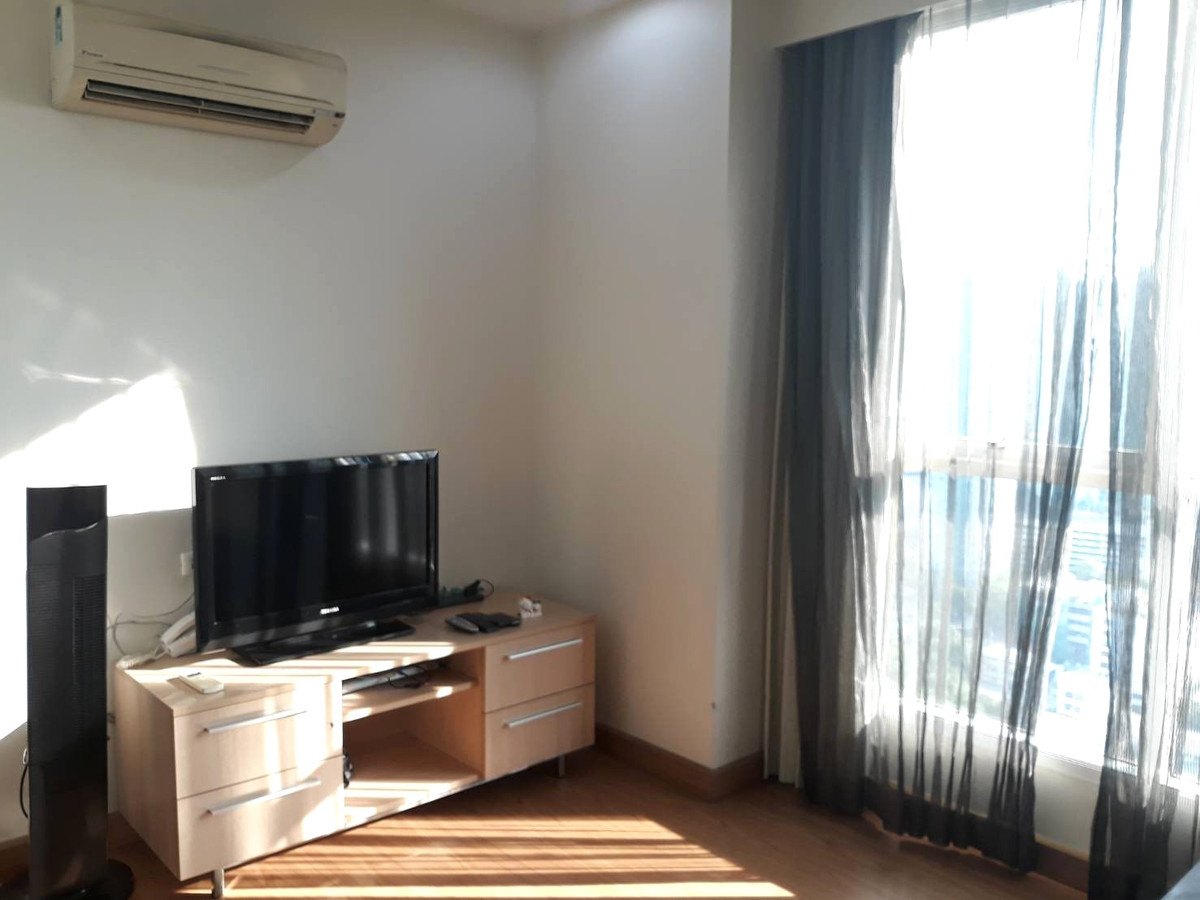 ให้เช่าคอนโดสาทร นราธิวาส : ว่าง มี.ค.69 :  เดอะ คอมพลีท นราธิวาส 1 นอน 1 น้ำ 