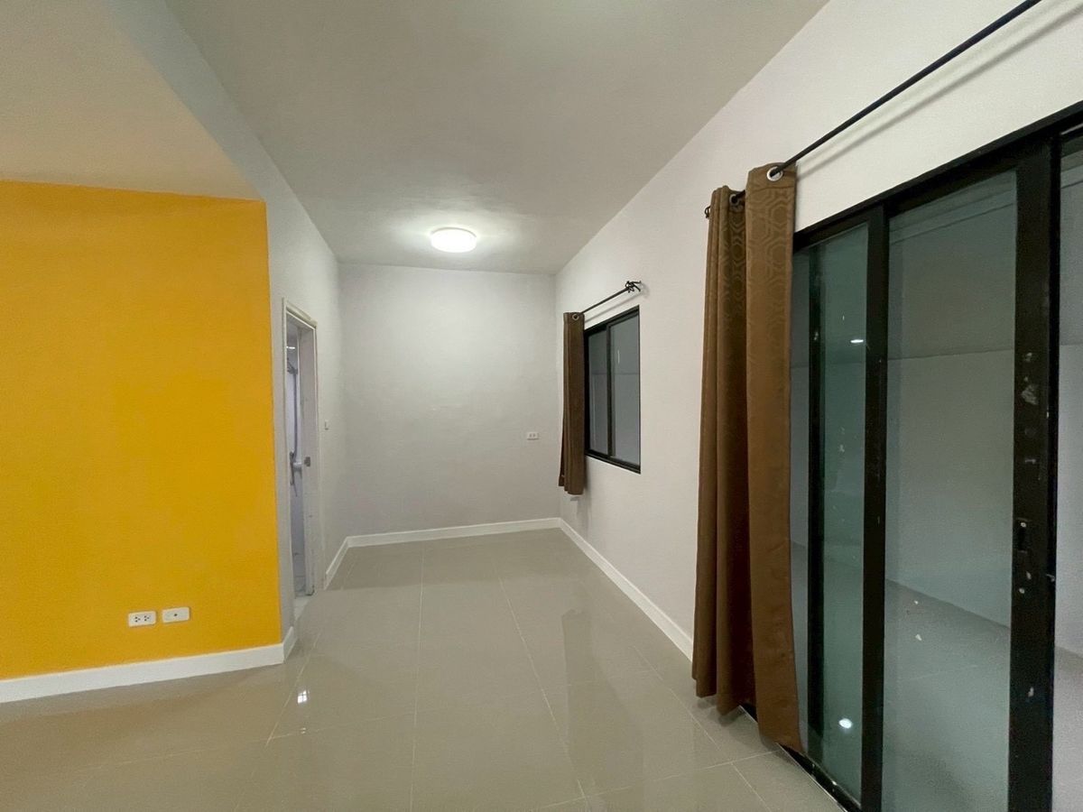 near Suvarnabhumi Loading...