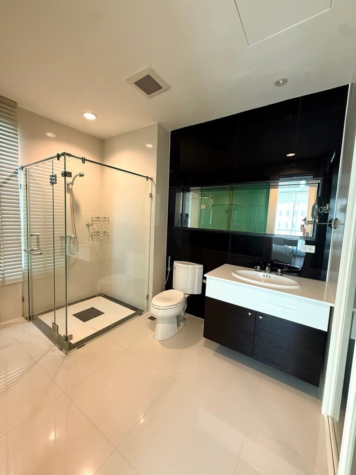 ขายคอนโดวิทยุ ชิดลม หลังสวน : 📌ขายด่วน!!! คอนโด The Address Chidlom ขนาด 1 ห้องนอน 1 ห้องน้ำ 57 ตร.ม. ราคา 7.9 ลบ. ห้องสวย แต่งครบ พร้อมอยู่ ขายราคาต่ำกว่าตลาด! ใจกลางชิดลม ทำเลสุดคุ้ม Call : 088-753-2858 ปราย