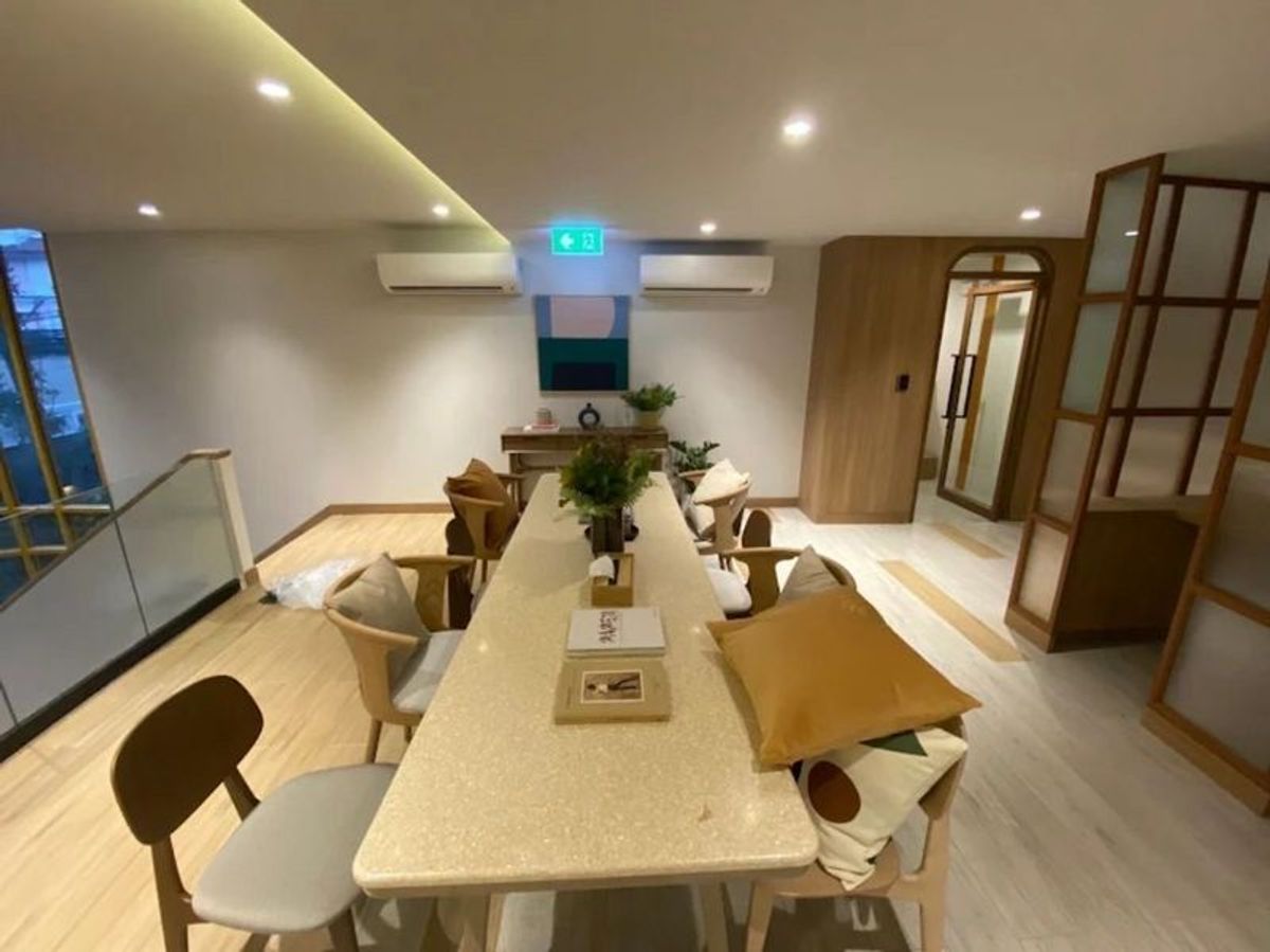 For RentCondoBangna, Bearing, Lasalle : Condo for rent, The Muve Bangna Fully Furnished, 24 square meters, 4th floor, near Bangna-Trat Road, Studio Room, Soi Premruethai, Bang Kaew Subdistrict, Bang Phli District, Samut Prakan Province.