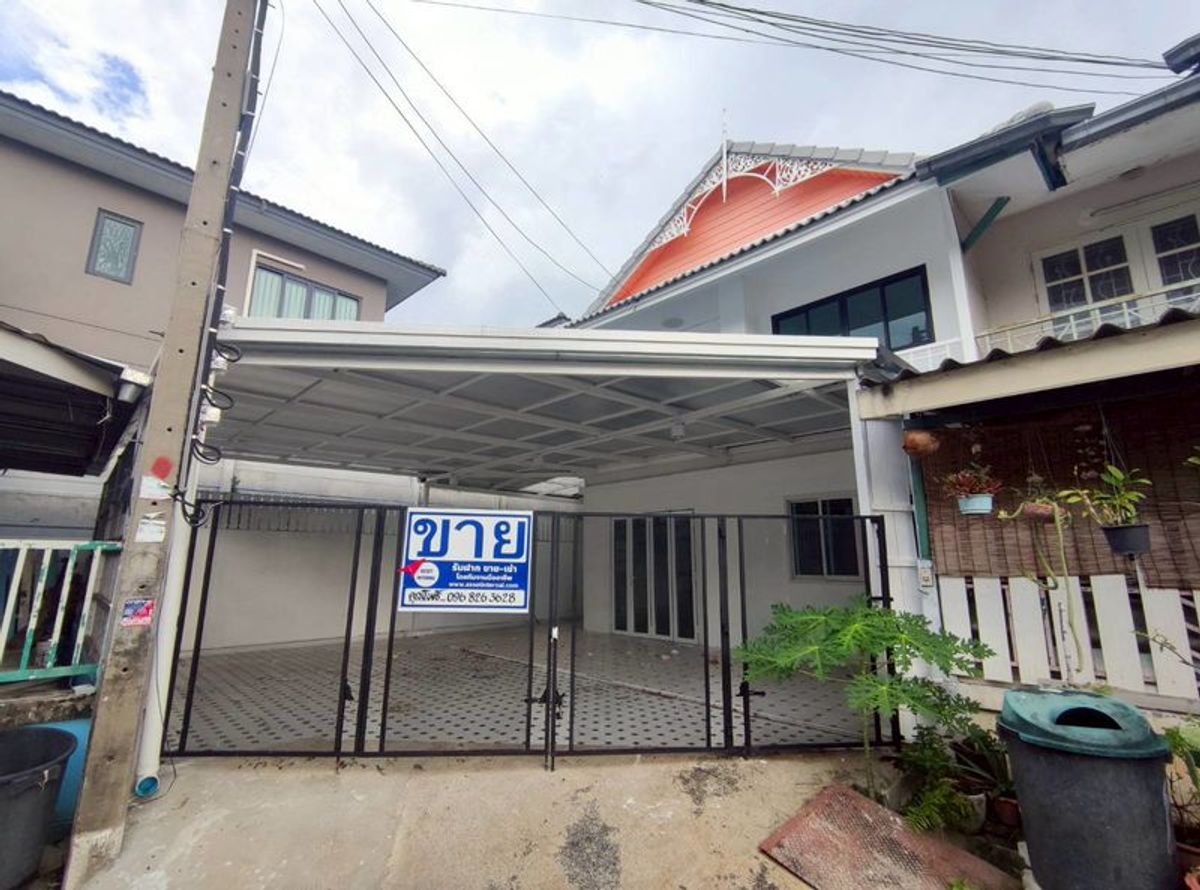 ขายนนทบุรี บางใหญ่ บางบัวทอง : ขายบ้านแฝด 2 ชั้น หมู่บ้านพฤกษา 14  A หลังมุม ซอยวัดลาดปลาดุก เนื้อที่ 30 ตารางวา 4 ห้องนอน ตำบลบางคูรัด อำเภอบางบัวทอง จังหวัดนนทบุรี
