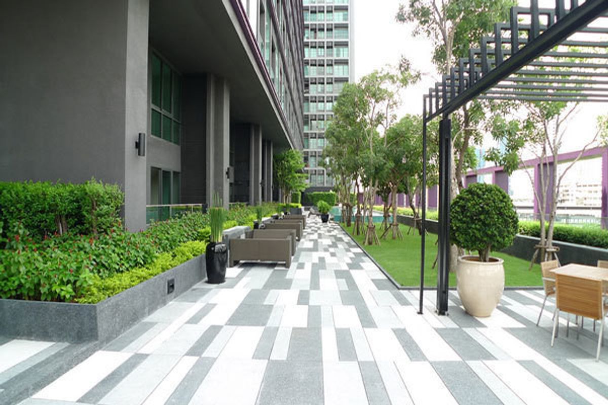 ขายคอนโดสุขุมวิท อโศก ทองหล่อ : 📍ขายคอนโด Noble Remix 1ห้องนอน 1 ห้องน้ำ ขนาด 42 sqm ราคา 5.5 mb ราคาดีที่สุด!!! คอนโดติดรถไฟฟ้า BTS ทองหล่อ 0 m ห้องแต่งสวย เฟอร์นิเจอร์ครบ พร้อมอยู่ ใจกลางทองหล่อ เดินทางสะดวก☎️ 0887532858 ปราย