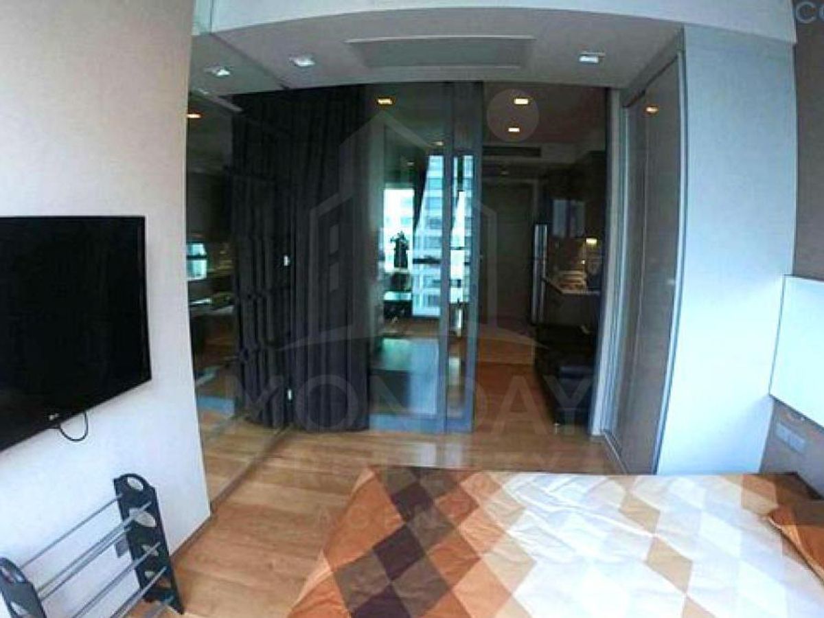 For SaleCondoNana, North Nana,Sukhumvit13, Soi Nana : 📌 Urgently for sell : Hyde Sukhumvit 13 beautiful room, fully furnished, ready to move in.