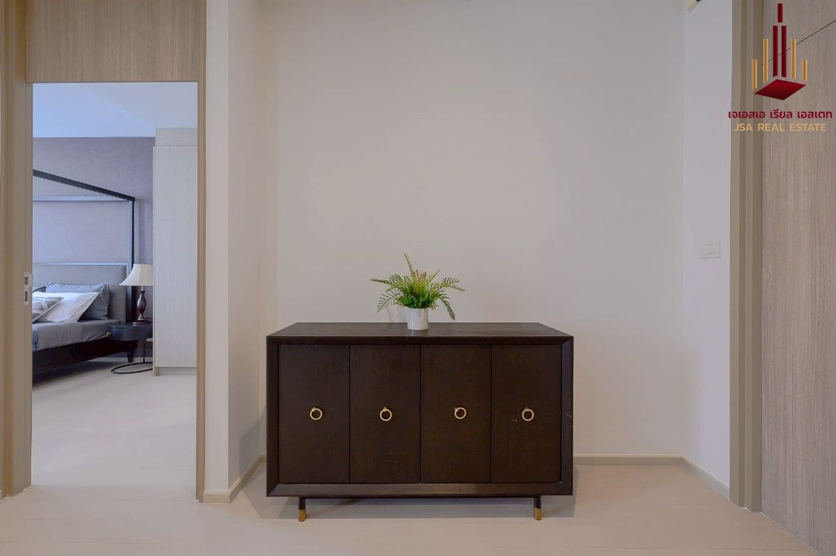 ขายคอนโดวิทยุ ชิดลม หลังสวน : 🔥 Noble Ploenchit for Sale Only 13.6MB with Private Lift🔥