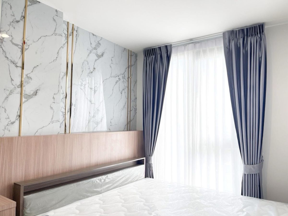 For RentCondoBang kae, Phetkasem : Rent Parkland Phetkasem 56, convenient to travel, both inbound and outbound. In addition, the central area is full of full, only 14k / month. 🔥 This project is very fast. Dont be slow.