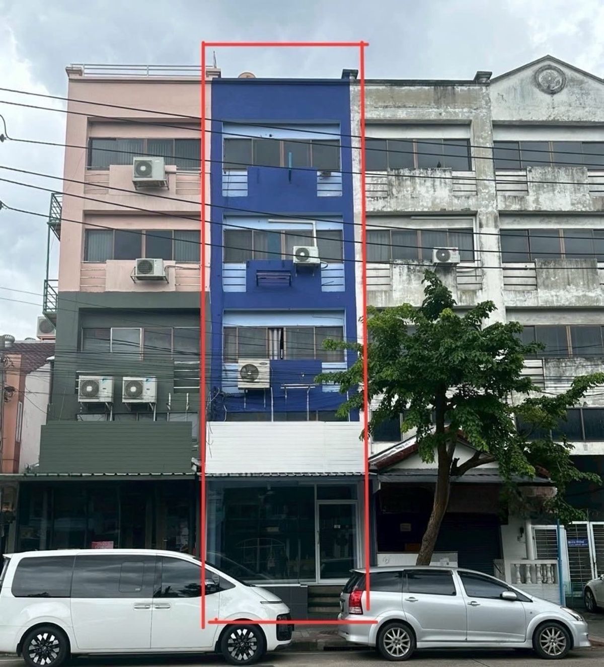 ให้เช่าอาคารพาณิชย์โชคชัย4 ลาดพร้าว71 : ให้เช่า ตึกแถว ตึกพาณิชย์ ทำเลดีมาก ลาดพร้าว 71 ติดถนนใหญ่ คึกคักตลอดเวลา เหมาะ ร้านอาหาร / สปา ร้านนวด / คลินิกความงาม สหคลินิก / เบเกอรี่ เค้ก อบขนมปัง / จัดดอกไม้ / ร้านอาหารคลีน อาหารเพื่อสุขภาพ | มีที่จอดรถของ