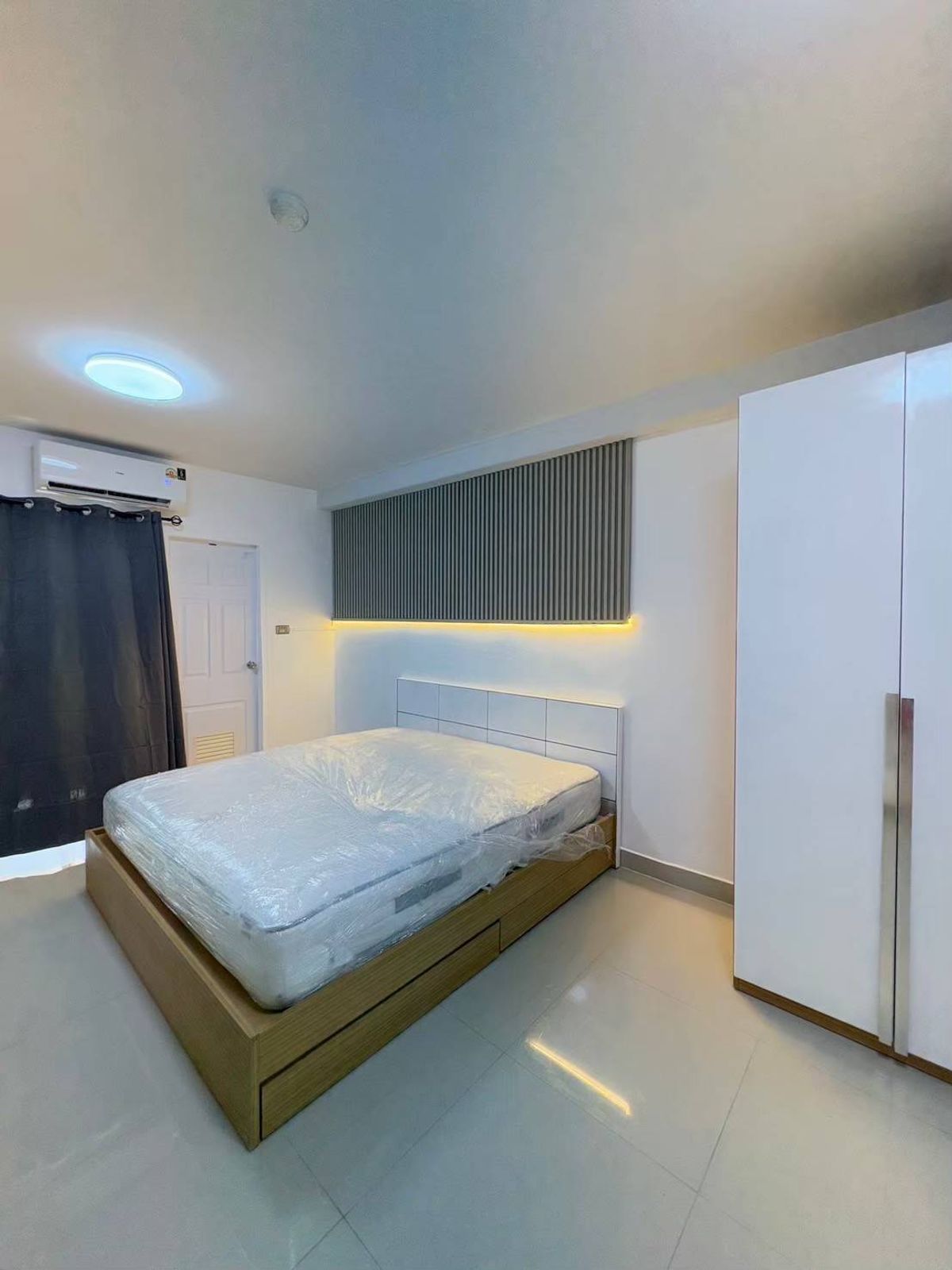 ให้เช่าคอนโดรัชดา ห้วยขวาง : ให้เช่า 🏙️ ขายคอนโด City Home Ratchada 🏙️ ขนาด 30 ตร.ม. ค่าเช่าเดือนละ 12,000 บาท   📲 สนใจติดต่อ Line ID: @c-asset 📞 โทร: 096-642-2656