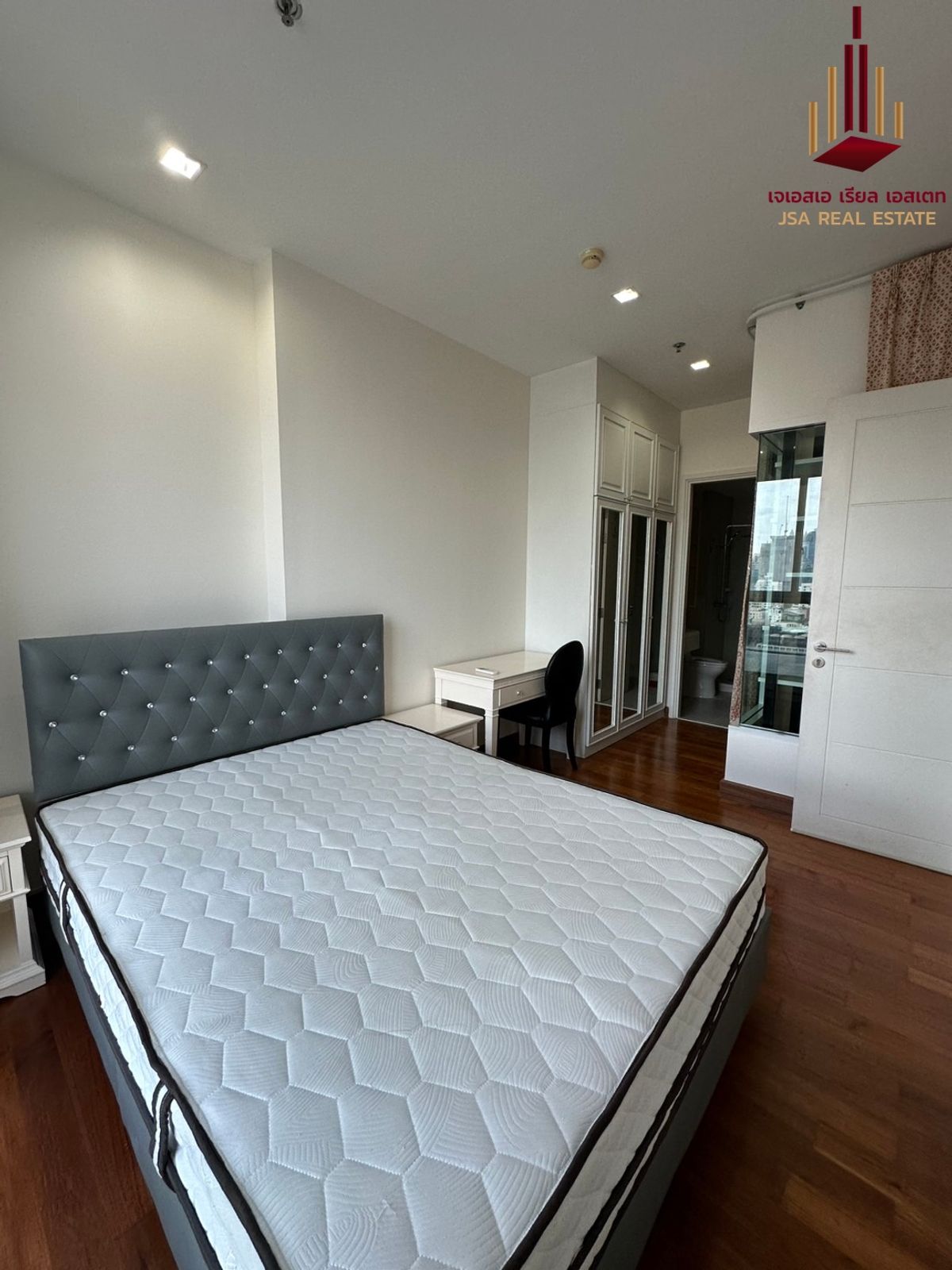 ให้เช่าคอนโดสาทร นราธิวาส : ✨ For  Rent: Ivy sathorn 10 Condo ✨  💰 Only 22,000 THB/month