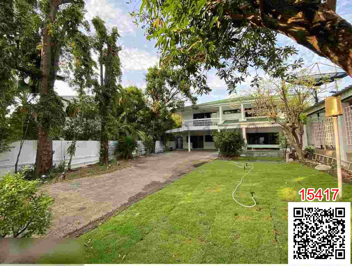 For RentHousePattanakan, Srinakarin : Rent 2 houses, 2 villages, Panyaphat Phatthanakan Village
